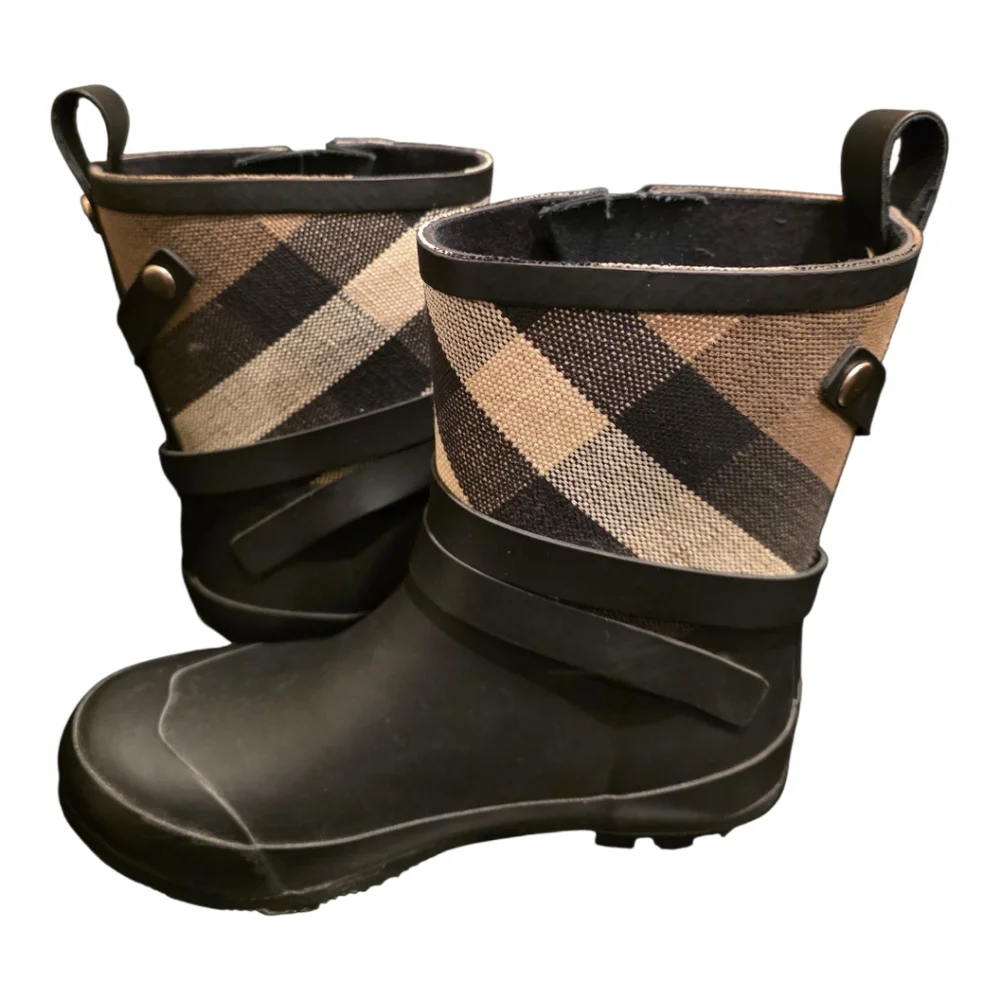 BURBERRY Holloway Buckle Rubber Rain Boots - US‎ 1.5Y (33)